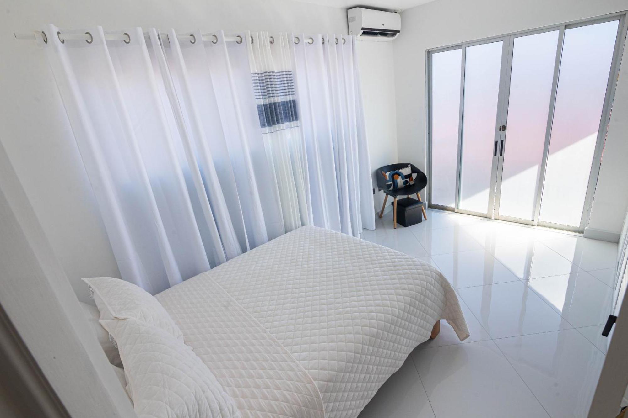 Apartamentos Cristal Quepos Exteriér fotografie