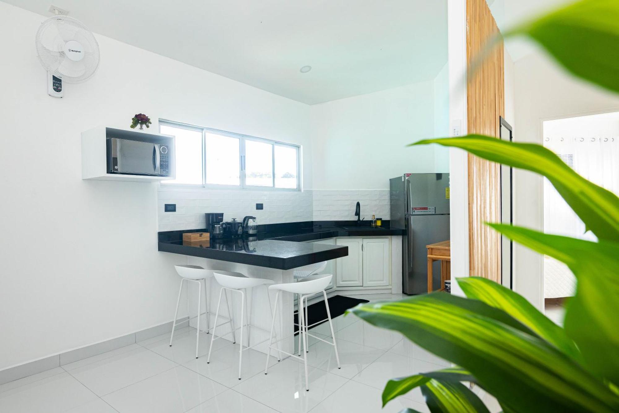 Apartamentos Cristal Quepos Exteriér fotografie